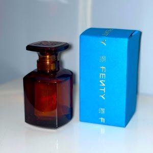 #FentyBeauty sent me 2 bottles extra, so this one is for sale ✨